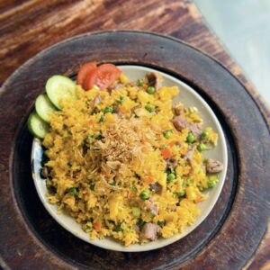 9.4. Cơm Chiên Bò